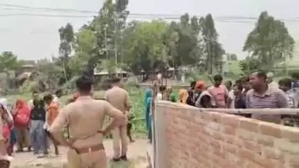 हंडिया: उपरदहा में संदिग्ध हालात में महिला ने फांसी लगाकर की आत्महत्या, पुलिस पहुंची