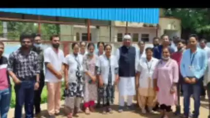 आरमोरी: भामरागड येथील ग्रामीण रुग्णालयाची खासदार डॉ. नामदेव किरसान यांनी केली पाहणी