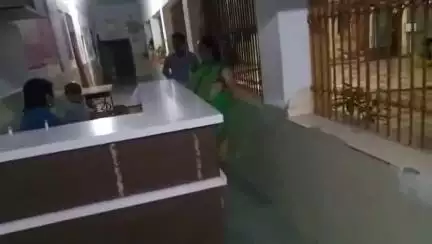 रायपुर कर्चुलियान: CHC रायपुर कर्चुलियान में रात के समय नहीं रहते डॉक्टर, नर्स व सफाई कर्मियों के भरोसे चल रहा अस्पताल; वीडियो आया सामने