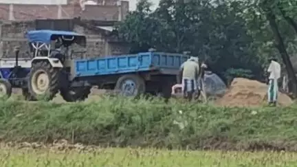 सनहौला: सन्हौला में दिनदहाड़े बालू का अवैध कारोबार, प्रशासन मौन, कार्रवाई कब?
