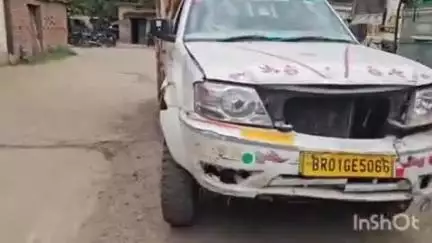 नौबतपुर: बिहटा सरमेरा रोड पर रौनियां मोड़ के पास पिकअप ने स्कूटी सवार को मारी टक्कर, स्कूटी सवार गंभीर घायल