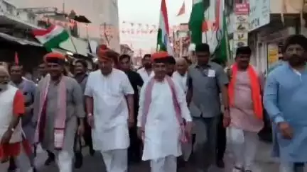 सोजत: प्रदेश भाजपा अध्यक्ष मदन राठौड़ की मौजूदगी में सोजत रोड में आयोजित तिरंगा यात्रा में लोगों ने लिया भाग