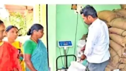 सोयगाव: सोयगाव तालुक्यात अशी हसण्याच्या दुर्लक्षामुळे राशन दुकानदारांचे कमिशन रखडले