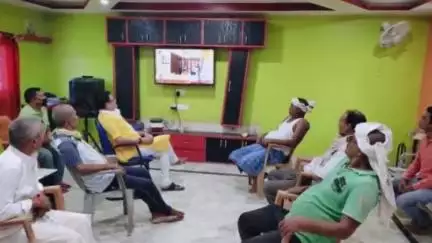 कान्हाचट्टी: कान्हाचट्टी में भाजपा कार्यकर्ताओं ने सुनी पीएम मोदी के 'मन की बात'
