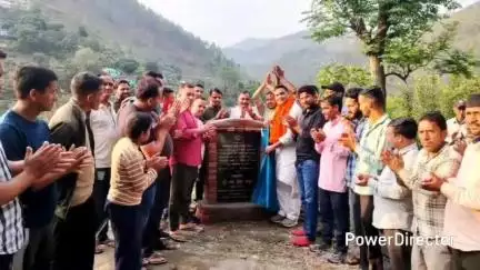 धारी: खनस्यूं मार्केट साल झडगांव से पतलोट तक मोटर मार्ग के डामरीकरण कार्य का हुआ लोकार्पण