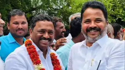 ಕನಕಗಿರಿ: ಹುಲಿಹೈದರ ಗ್ರಾಮದಲ್ಲಿ ಸಿಸಿ ರಸ್ತೆ ಕಾಮಗಾರಿಗೆ ಸಚಿವ ಶಿವರಾಜ್ ತಂಗಡಗಿ ಚಾಲನೆ