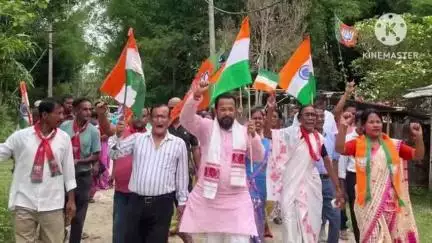 পূব যোৰহাট: কাকজান বাম কুকুৰাচোৱাত বিজেপিৰ ত্ৰিৰংগা যাত্ৰা , উপস্থিত ৰাজ্যিক উপ সভাপতি ৰাণা গোস্বামী