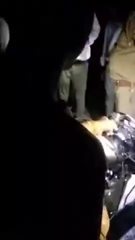 कोरांव: बितनीपुर में बारात जा रहे बाइक सवार युवक को अज्ञात वाहन ने मारी टक्कर, जिला अस्पताल किया गया रेफर