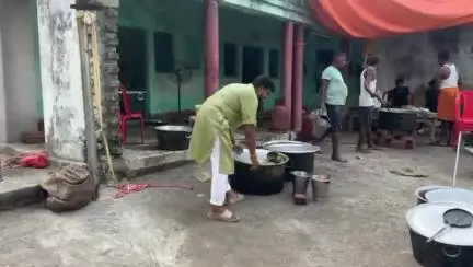 भरौंदा गांव में प्राण प्रतिष्ठा के बाद भंडारा का आयोजन