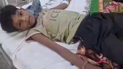बागीदौरा: कलिंजरा बाईपास पर असंतुलित बाइक से गिरकर एक 12 वर्षीय किशोर को लगी गंभीर चोट, एमजी अस्पताल में किया गया रेफर