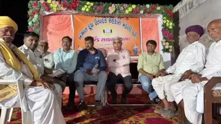 ખંભાત: મોચીવાડ ખાતે દૂધ ઉત્પાદક સહકારી મંડળીની વાર્ષિક સાધારણ સભા મળી, જિલ્લા પ્રમુખ સહિત હોદ્દેદારો હાજર રહ્યા