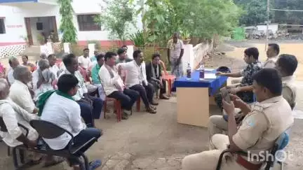 लिट्टीपाड़ा: लिट्टीपाड़ा थाना परिसर में बकरीद पर्व को लेकर शांति समिति की बैठक आयोजित