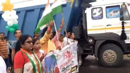 কেতুগ্রাম ১: অপারেশন সিঁদুরের সাফল্যকে কুর্নিশ জানাতে কেতুগ্রামে তিরঙ্গা যাত্রা অনুষ্ঠিত হল, জঙ্গি হামলা নিয়ে পাকিস্তানকে আক্রমণ