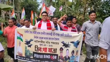 হেলেম: গহপুৰৰ খাৰৈপৰীয়া গাঁও পঞ্চায়তৰ বুথ নং- ৯৬ত ত্রিবংগা যাত্রা অনুষ্ঠান সম্পন্ন
