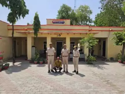 कोटा ग्रामीण पुलिस की #अवैध_मादक_पदार्थ के खिलाफ #बड़ी कार्यवाही

थाना सुल्तानपुर ने 297 ग्राम #अवैध_गांजा  जप्त कर,
01 आरोपी को गिरफ्तार  करने में सफलता हासिल की
 #PoliceRajasthan