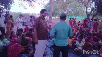 বরজোড়া: বড়জোড়ায় গ্রাম্য লোকদেবতা নিমাই চাঁদের মন্দির সংস্কার বিষয় নিয়ে পাড়া বৈঠক ও আলোচনার সভা করলেন বিধায়ক অলোক মুখার্জি