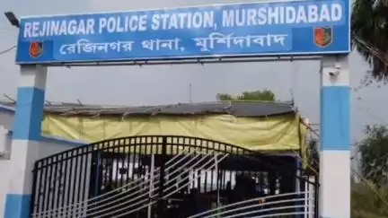 বেলডাঙা ২: মাটি মাফিয়াদের দৌরাত্ব রুখতে কড়া পদক্ষেপ রেজিনগর থানার পুলিশ প্রশাসনের