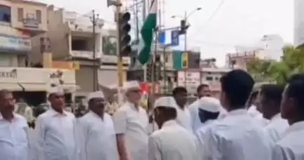 तानसेन: कांग्रेस सेवा दल ने थाटीपुर चौराहे पर किया ध्वजारोहण