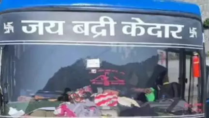 चिन्यालीसौड़: नशे में धुत बस चालक को पुलिस ने किया गिरफ्तार, बस को किया सीज