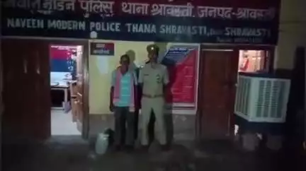 इकौना: थाना नवीन मॉडर्न श्रावस्ती, मल्हीपुर और सिरसिया क्षेत्र से 6 आरोपियों को 58 लीटर कच्ची शराब के साथ गिरफ्तार किया गया
