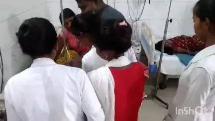 करायपरसुराय: चन्द्रर बिगहा गांव के पास टेंपो पलटने से एक महिला जख्मी