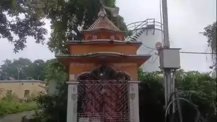 রামপুরহাট ১: রাতের অন্ধকারে মন্দিরের তালা ভেঙে দুঃসাহসিক চুরির ঘটনা ঘটলো বীরভূমের রামপুরহাটে