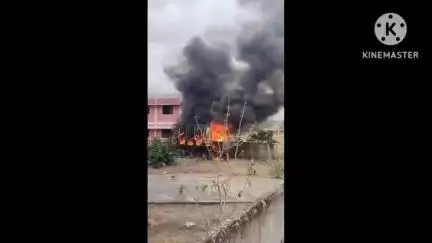 पोड़ी उपरोड़ा: पोड़ी उपरोड़ा में शौचालय वाहन में आग लगने का मामला, पुलिस की जांच जारी, जल्द आरोपियों को पकड़ने का दावा