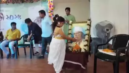 কুশমুণ্ডী: কুশমন্ডিতে বিদ্রোহী কবি কাজী নজরুল ইসলামের জন্মদিবস পালন করল গঙ্গারামপুর মহকুমা তথ্য ও সংস্কৃতি দপ্তর।
