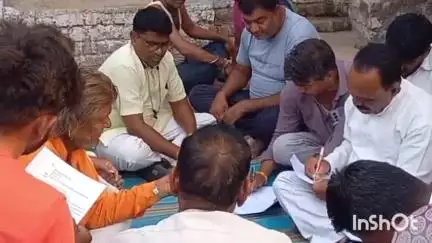 मल्हारगढ़: आंधी-बारिश से क्षतिग्रस्त मकानों के लिए कांग्रेस ने सुठोद व खात्याखेड़ी में पीएम आवास हेतु आवेदन तैयार किए