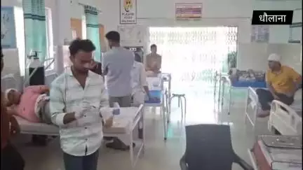 हापुड़:रंजिश मे दो समुदायो के बीच खूनी संघर्ष,दोनो पक्षो के बीच जमकर चले लाठी-डंडे,थाना धौलाना के धौलाना स्टैंड का मामला