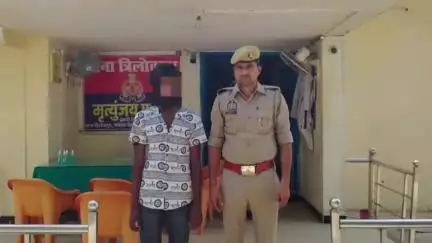 इटवा: त्रिलोकपुर पुलिस ने बभनी से शांति भंग की धाराओं में एक अभियुक्त को किया गिरफ्तार