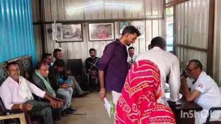 गुलाबगंज: क्षेत्र के एक दर्जन से अधिक नागरिकों ने विभिन्न समस्याओं के समाधान के लिए विधायक को दिए आवेदन