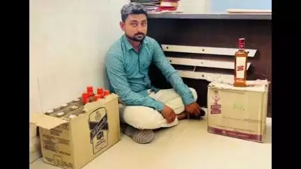 હળવદ: હળવદના કેદારીયા ગામની સીમમાંથી વિદેશી દારૂના જથ્થા સાથે એક ઇસમ ઝડપાયો...