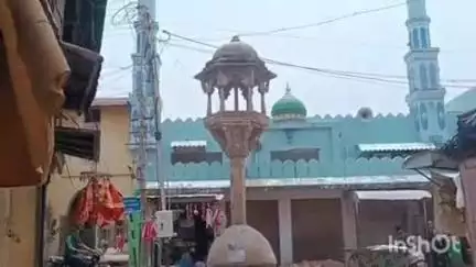 વિજાપુર: વિજાપુર નગર પાલિકાએ નવીનલાઈન માંથી પીવાનુ પાણી વીસ લાખ ગેલન છોડવામા આવ્યું પણ નગરજનો સુધી પોહચ્યું નહિ
#jansamasya