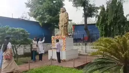 জামুরিয়া: বর্ণাঢ্য শোভাযাত্রার মধ্য দিয়ে নজরুল মেলার শুভ সূচনা হল নজরুলের জন্মভিটে জামুরিয়ার চুরুলিয়াতে