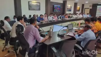 बैहर: कलेक्टर ने राज्य शासन की ट्रांसफर नीति के अनुसार विभागवार प्राप्त ट्रांसफर प्रकरणों की जानकारी ली
