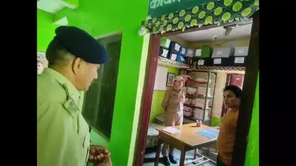 मुनस्यारी: पुलिस अधीक्षक रेखा यादव ने थाना नाचने का किया आकस्मिक निरीक्षण
