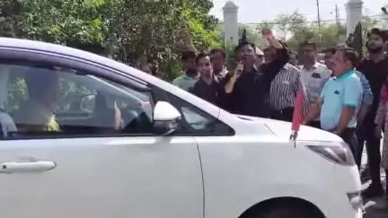 बिचौली हप्सी: डीएवीवी के कुलगुरु से बदसलूकी: कांग्रेस नेता समेत तीन पर भंवरकुआं थाने में एफआईआर दर्ज, वीडियो वायरल