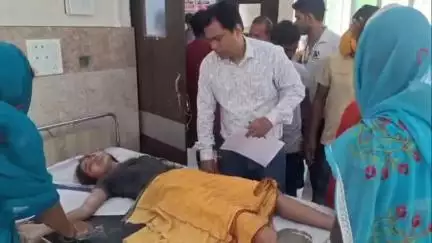 लौरिया: बिजली का करंट लगने से एक किशोरी घायल