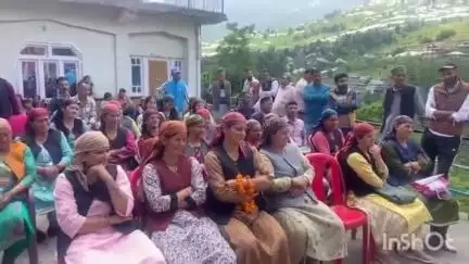 रोहड़ू: विधायक मोहन लाल ब्रागटा ने जगोटी गांव का किया दौरा, सुनी लोगों की जन समस्याएं