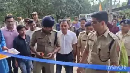 হরিশ্চন্দ্রপুর ২: পুলিশের নজরদারি বাড়াতে মুকুন্দপুর এলাকায় নাকা চেকপোস্টের আনুষ্ঠানিক উদ্বোধন করলেন জেলা পুলিশ সুপার