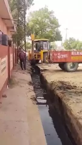 रावतसर: रावतसर नगर पालिका प्रशासन ने शहर में चलाया स्वच्छता अभियान, गंदे नालों की हुई साफ-सफाई