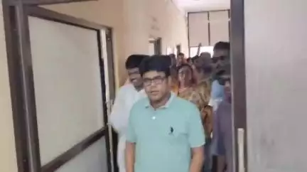 নওদা: নওদা ব্লকের আমতলা গ্রামীণ হাসপাতাল পরিদর্শন করলেন বিধায়িকা শাহিনা মমতাজ খান, সঙ্গে ছিলেন প্রাক্তন জেলা সভাধিপতি