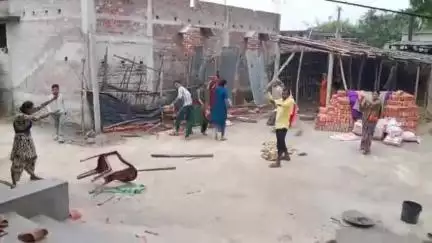 গোয়ালপোখর ১: গোয়ালপোখর থানার গোয়াবাড়ি চানপুর এলাকায় জমি বিবাদের জেরে দুই পক্ষের মধ্যে সংঘর্ষ , সংঘর্ষের বিডিও ভাইরাল