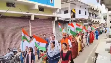 आठनेर: आठनेर नगर में निकली तिरंगा यात्रा, हर हाथ में लहराया तिरंगा, लगे भारत माता के जयघोष