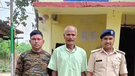 सिमरी बख्तियारपुर: कनरिया पुलिस ने 6 लीटर देशी शराब के साथ एक व्यक्ति को गिरफ्तार किया