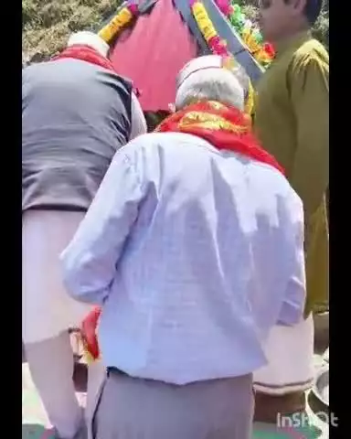 चच्योट: बल्ह विधायक ने मां दुर्गा महाकाली मंदिर लेदा का भूमि पूजन किया, मंदिर निर्माण के लिए ₹1 लाख देने की घोषणा की