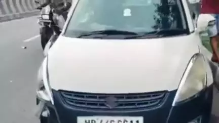 निरसा/चिरकुंडा: निरसा: NH-19 स्थित बीएसएनएल कार्यालय के पास दुर्घटना, बाइक चालक घायल