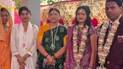 ડેડીયાપાડા: ખોડા આંબા ગામે સગાઈ પ્રસંગે નાંદોદ ધારાસભ્ય ડૉ.દર્શનાબેન દેશમુખ ઉપસ્થિત