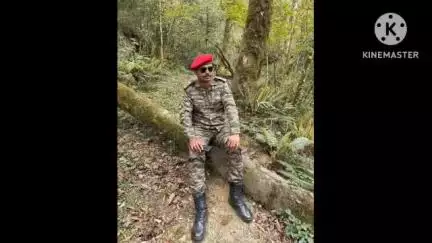 फूलपुर: फूलपुर तहसील मुख्यालय के सामने वीर शहीद प्रेमशंकर यादव के पार्थिव शरीर के अंतिम दर्शन के लिए उमड़ी लोगों की भीड़
